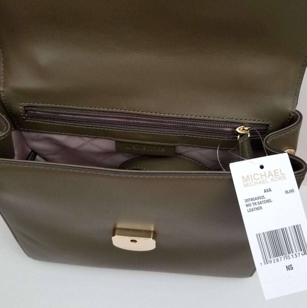 New Michael Kors Ava Bag - Picture 5 of 8